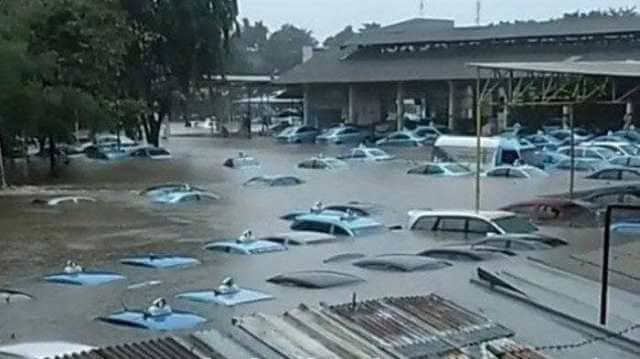 Anekdot Kekeringan Di Tengah Banjir